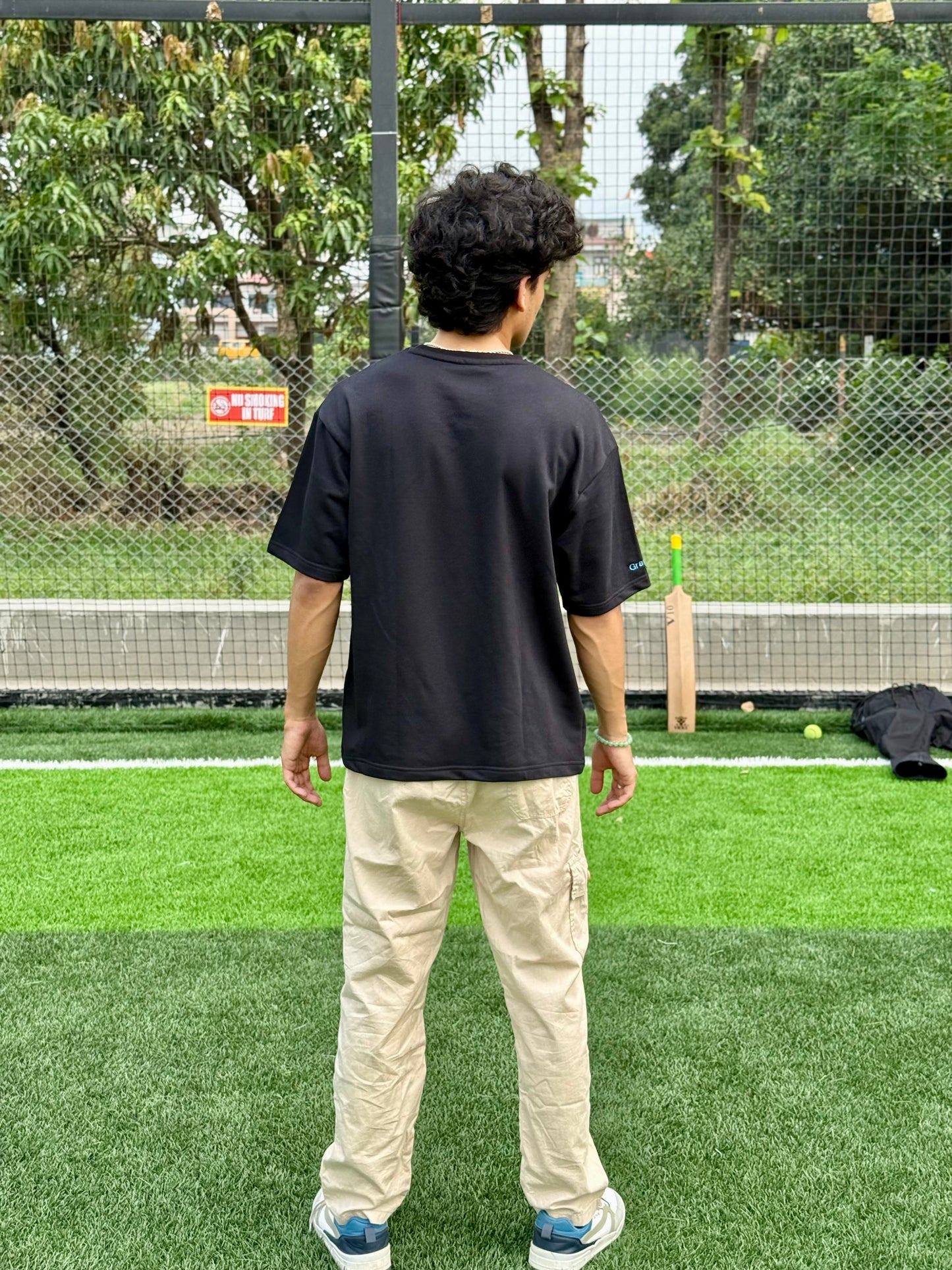 Oversized Embroidery T-Shirt | Unisex fit | SQUIRTLE